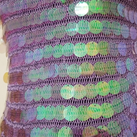 Top - Picture 3 of 3